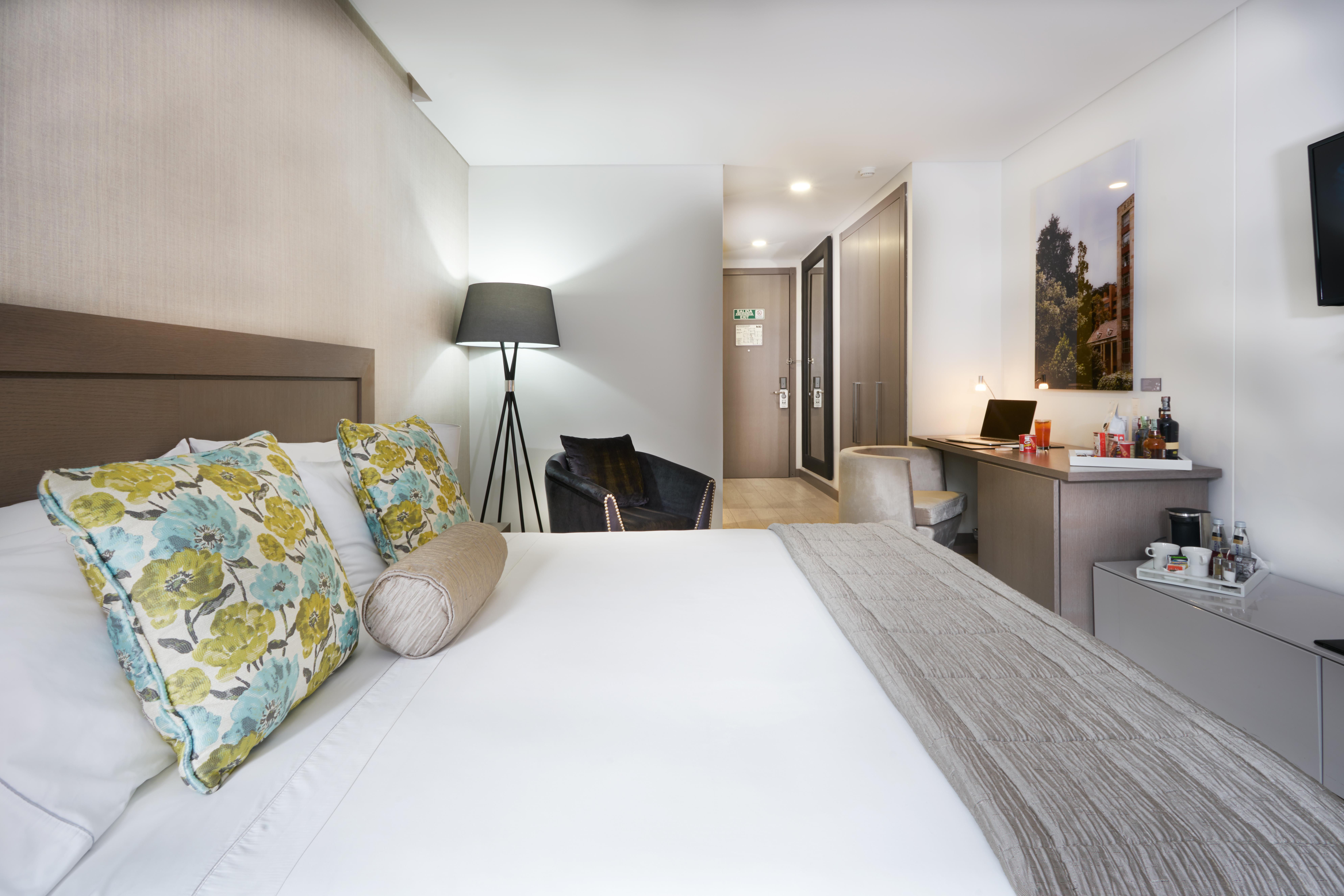 Hotel 100 Luxury Suites By Preferred โบโกตา ภายนอก รูปภาพ Deluxe Room