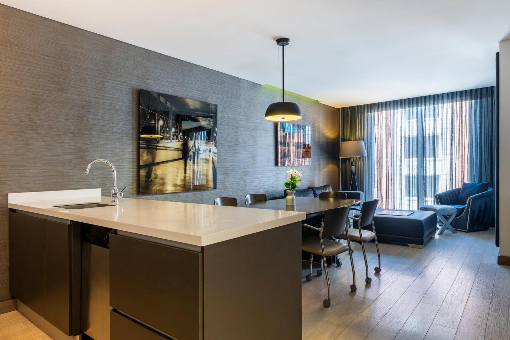 Hotel 100 Luxury Suites By Preferred โบโกตา ภายนอก รูปภาพ A typical apartment at the hotel