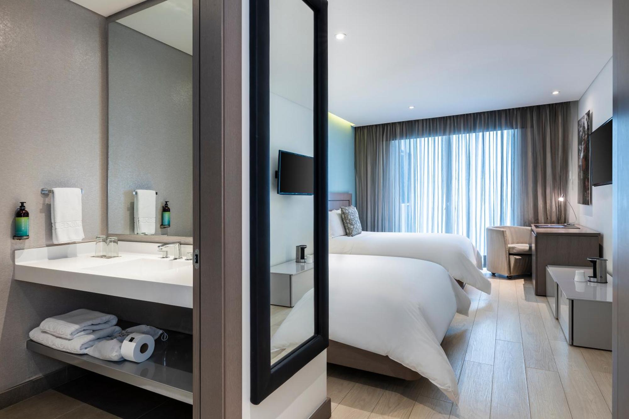 Hotel 100 Luxury Suites By Preferred โบโกตา ภายนอก รูปภาพ Deluxe Room